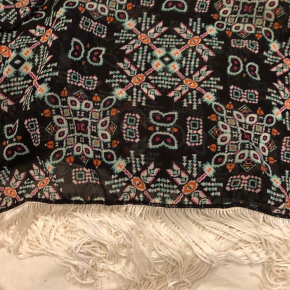 LulaRoe Duster - Picture 3 of 4